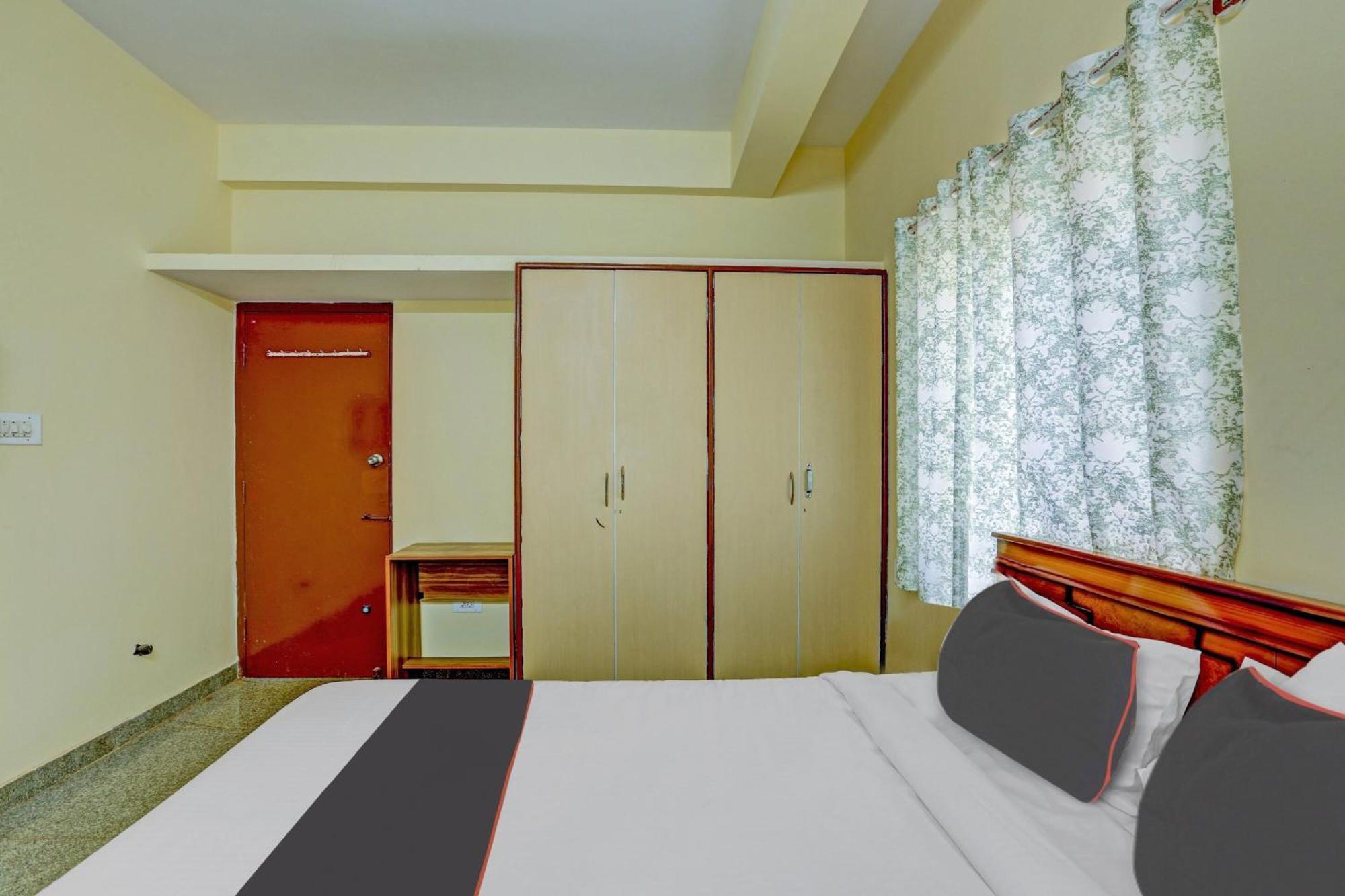 Collection O Relax Stay Apartments Bangalore Exterior photo