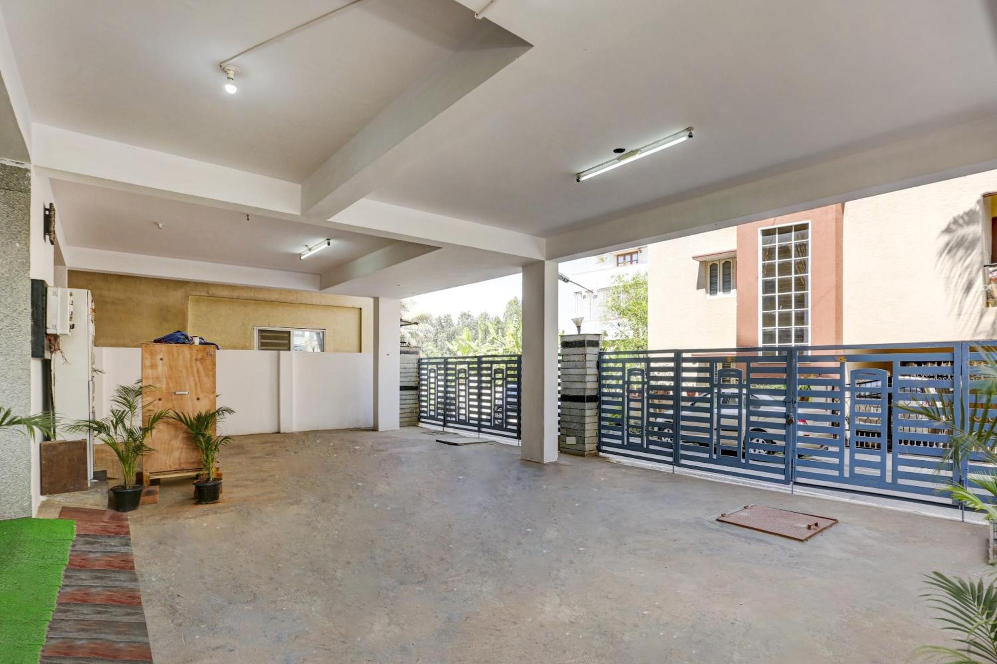 Collection O Relax Stay Apartments Bangalore Exterior photo